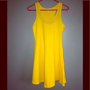 Nicki Manaj yellow dress